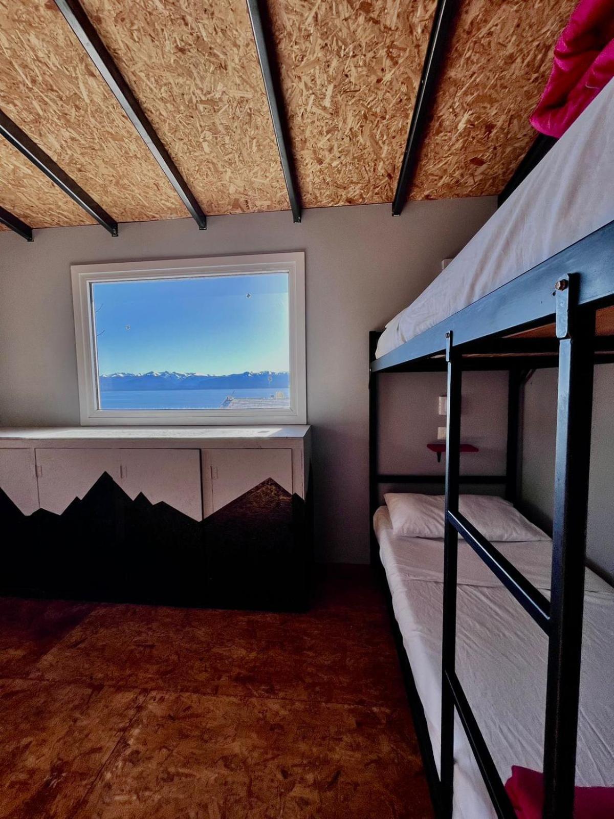 Moving Hostel Travel Bar San Carlos de Bariloche Bagian luar foto